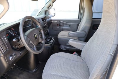 2017 Chevrolet Express Passenger 3500 LT