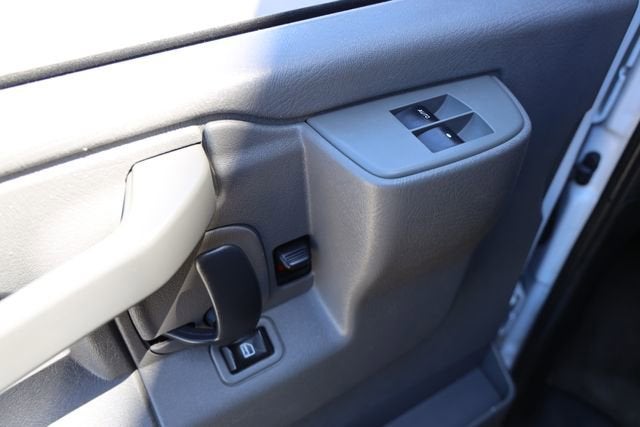 2017 Chevrolet Express Passenger 3500 LT