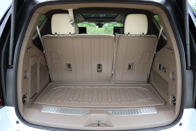 2027 GMC Yukon Denali - Photo 11