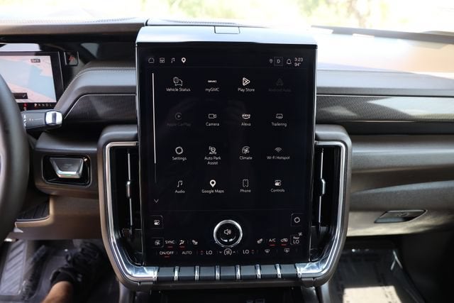 2025 GMC Yukon Elevation