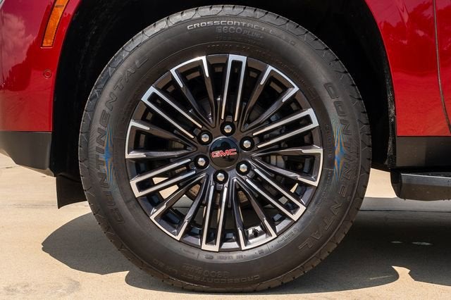 2025 GMC Yukon Elevation