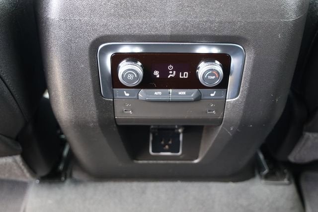 2025 GMC Yukon AT4