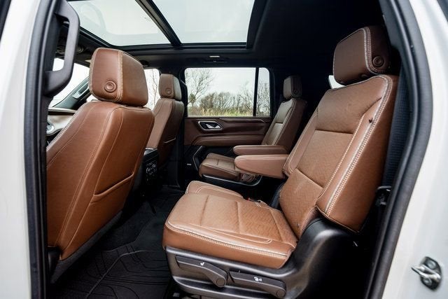 2022 Chevrolet Suburban High Country