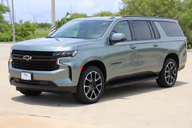 2023 Chevrolet Suburban RST