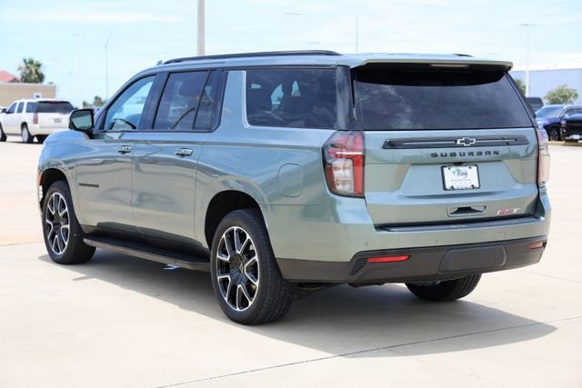 2023 Chevrolet Suburban RST