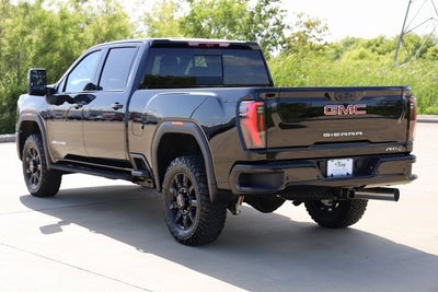 2025 GMC Sierra 2500 HD AT4