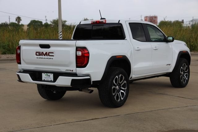 2024 GMC Canyon AT4