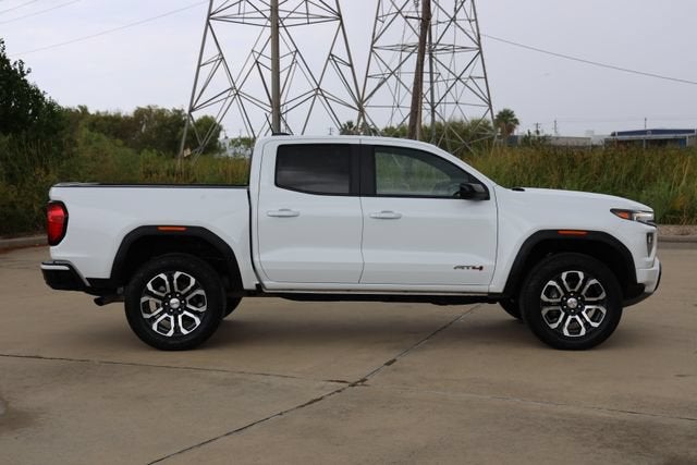 2024 GMC Canyon AT4