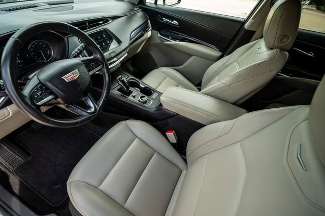 2021 Cadillac XT4 FWD Luxury