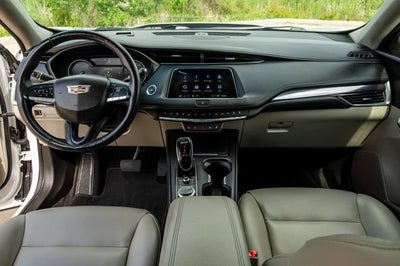 2021 Cadillac XT4 FWD Luxury