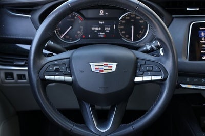 2022 Cadillac XT4 Premium Luxury