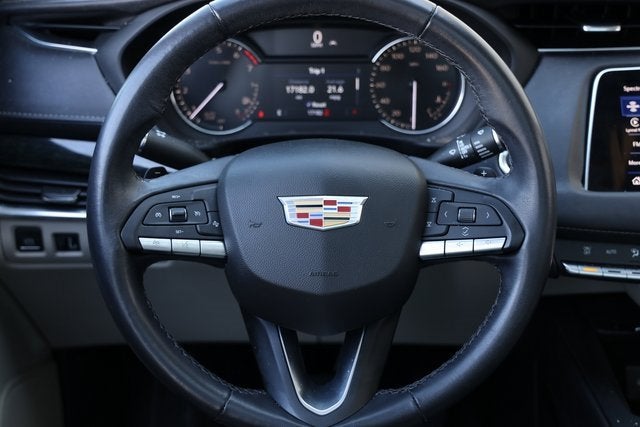 2022 Cadillac XT4 Premium Luxury