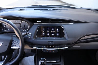 2022 Cadillac XT4 Premium Luxury