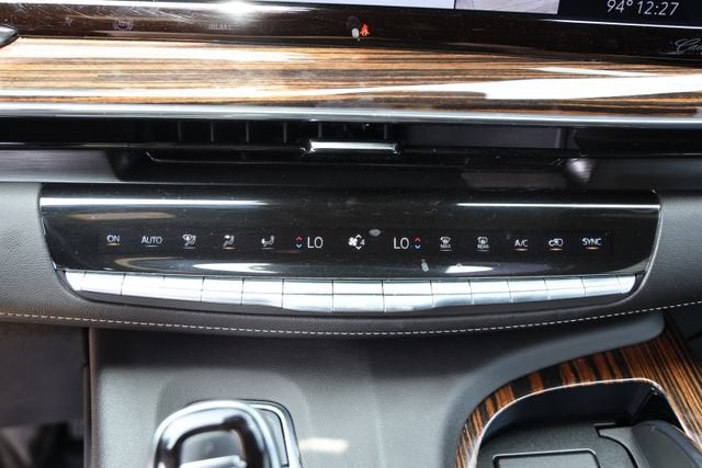 2022 Cadillac Escalade Luxury