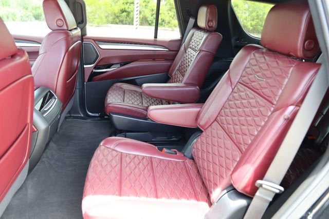 2025 Cadillac Escalade Sport