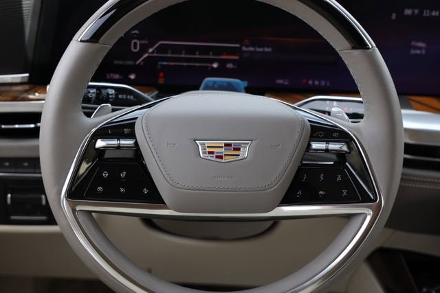2026 Cadillac Escalade Platinum Sport - Photo 17