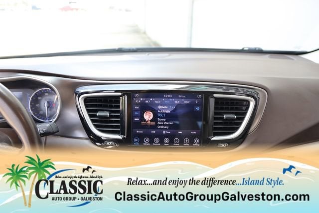 2018 Chrysler Pacifica Touring L