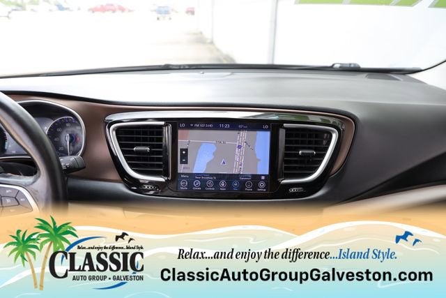 2019 Chrysler Pacifica Touring L Plus