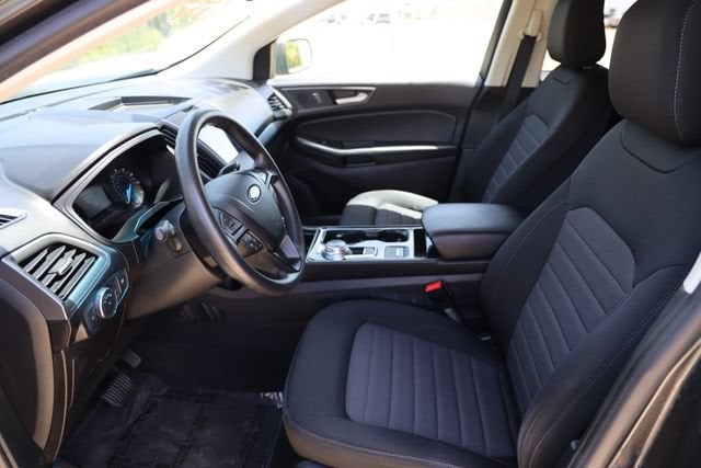 2020 Ford Edge SE