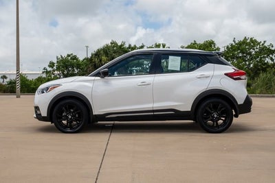 2020 Nissan Kicks SR