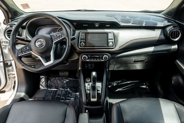 2020 Nissan Kicks SR