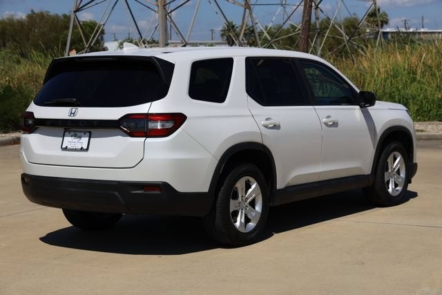 2023 Honda Pilot LX