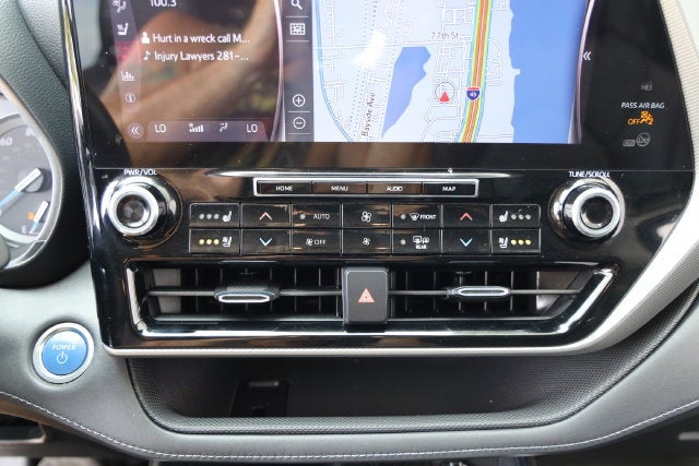 2021 Toyota Highlander Hybrid Platinum