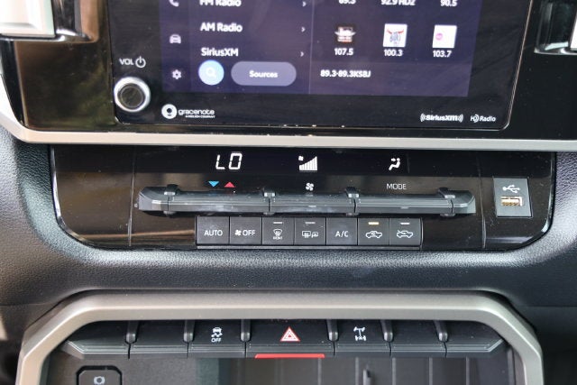 2022 Toyota Tundra 4WD SR5