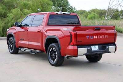 2022 Toyota Tundra 4WD SR5