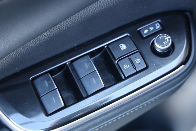 2025 Toyota Crown Signia XLE