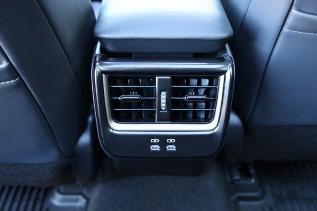 2025 Toyota Crown Signia XLE