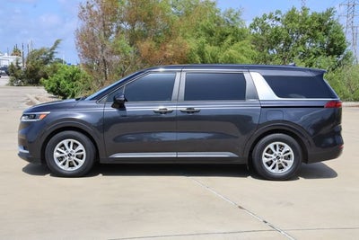 2023 Kia Carnival LX