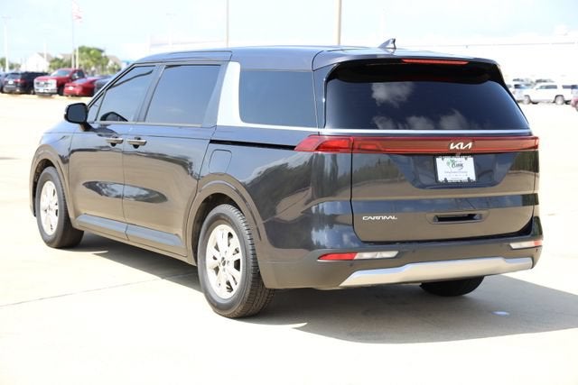 2023 Kia Carnival LX