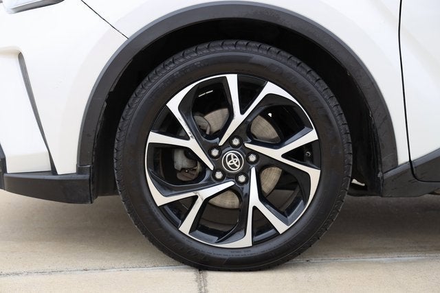 2020 Toyota C-HR LE