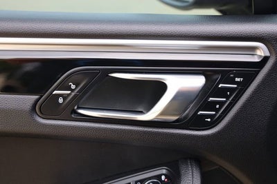 2018 Porsche Macan NA